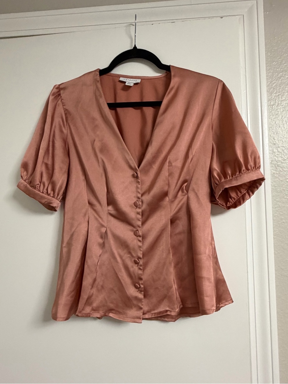 Topshop Rose Satin Button-Front Puff Sleeve Blouse